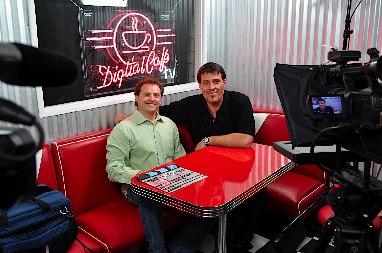 Tony Robbins Interviewed by Mike Koenigs at Digital Cafe